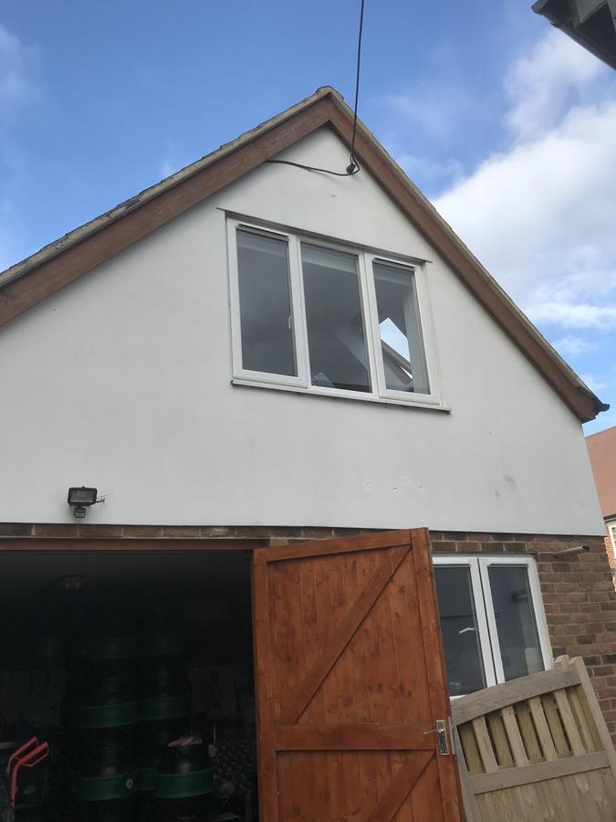Studio Above Worlds End Microbrewery And Behind The Crown Inn Pewsey Exterior foto